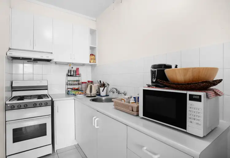Fifth view of Homely apartment listing, 2/18 Nightingale Street, Balaclava VIC 3183