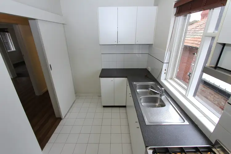 Fifth view of Homely apartment listing, 7/4 Hartpury Avenue, Elwood VIC 3184
