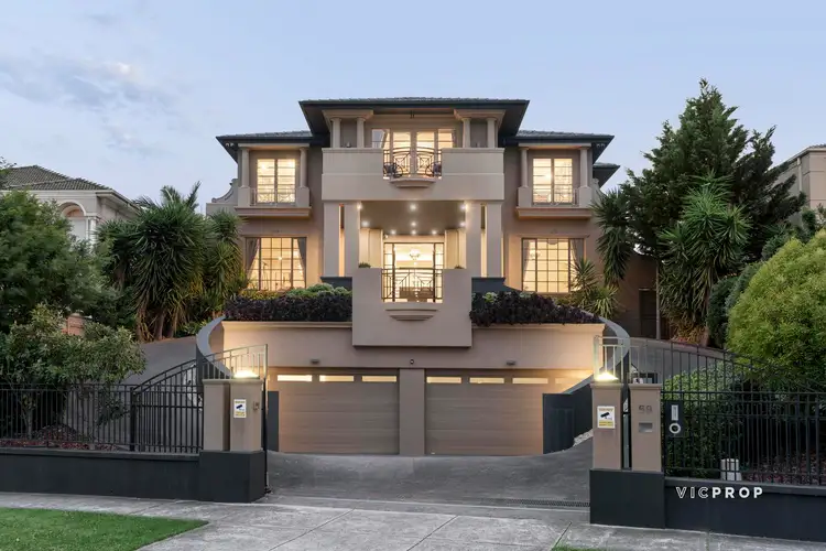 69 Yarra Valley Boulevard, Bulleen VIC 3105