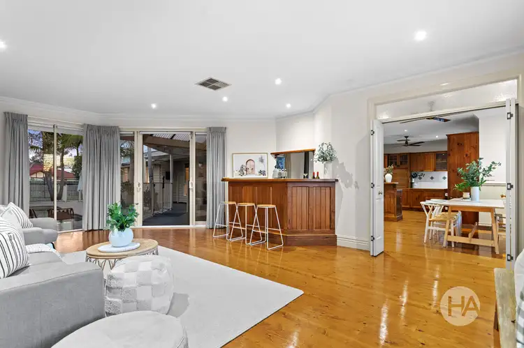 Fifth view of Homely house listing, 10 Leonina Court, Somerville VIC 3912