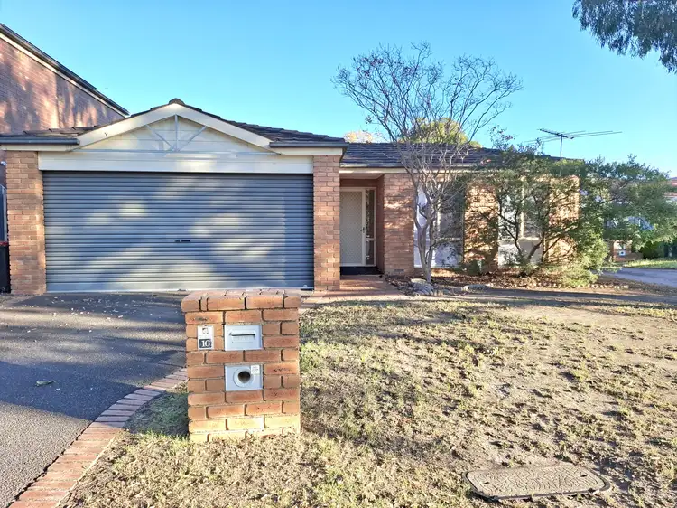16 Brindalee Mews, Chadstone VIC 3148