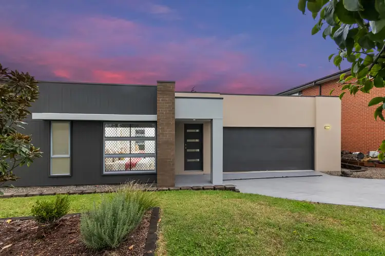 8 Sail Street, Teralba NSW 2284