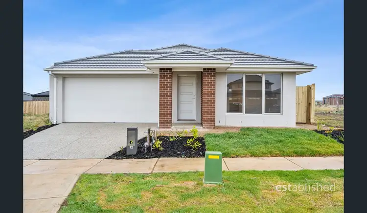 12 Maggie Crescent, Mambourin VIC 3024