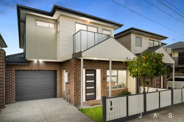 4 Loft Reserve Road, Newport VIC 3015