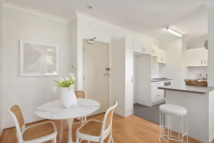 Fourth view of Homely apartment listing, 8/34 The Crescent, Dee Why NSW 2099