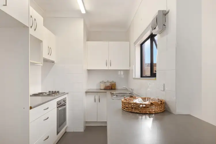 Fifth view of Homely apartment listing, 8/34 The Crescent, Dee Why NSW 2099