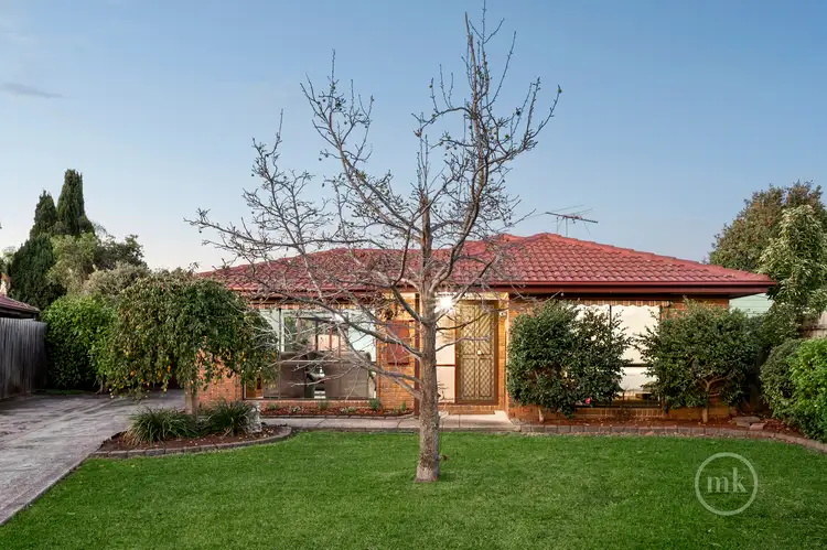 11 Bellevue Court, Mill Park VIC 3082