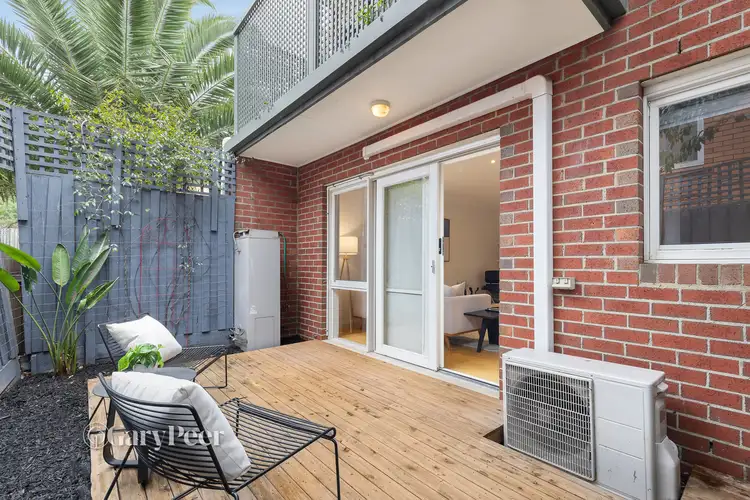 59 Hotham Street