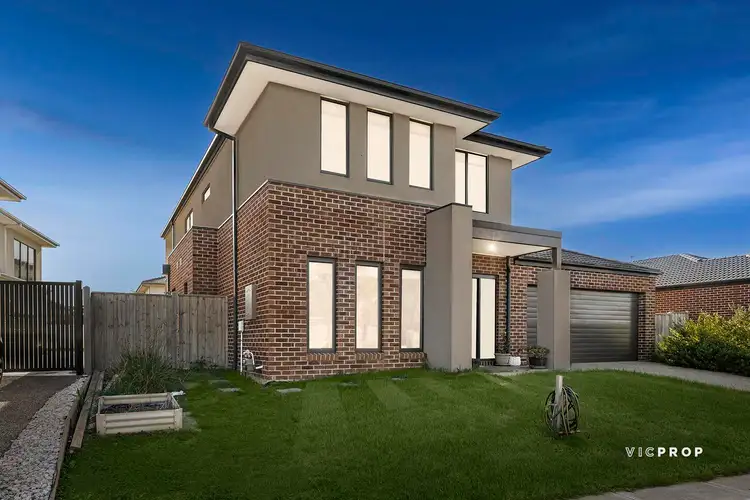 13 Aldinga Avenue, Point Cook VIC 3030