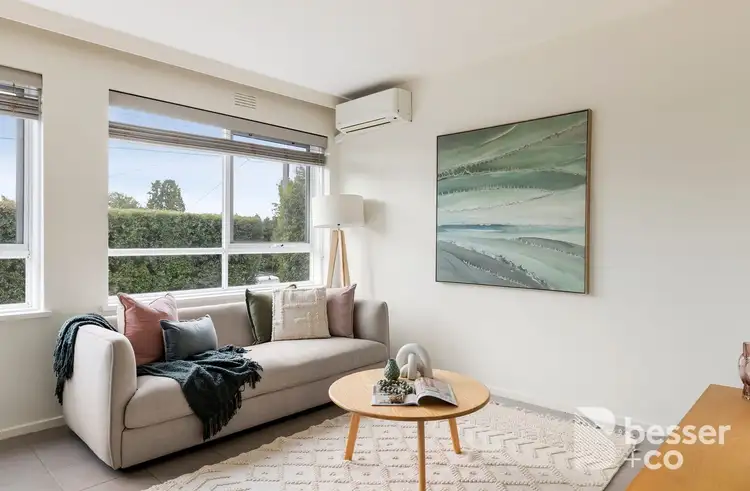 2/10 Sebastopol Street, Caulfield North VIC 3161