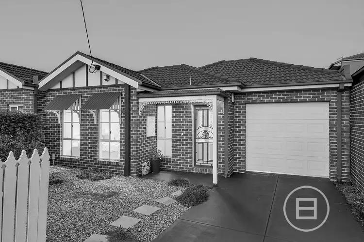 2/10 Whittaker Street, Maidstone VIC 3012