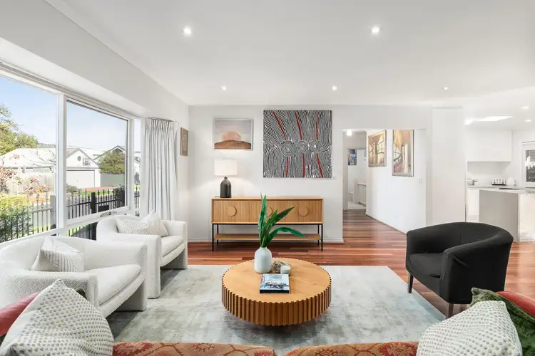 11 Kipling Street