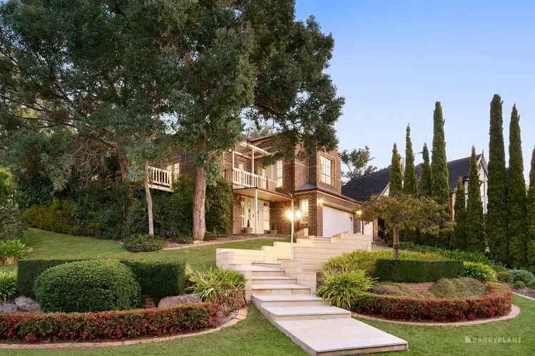 14 Glen Gully Road, Eltham North VIC 3095