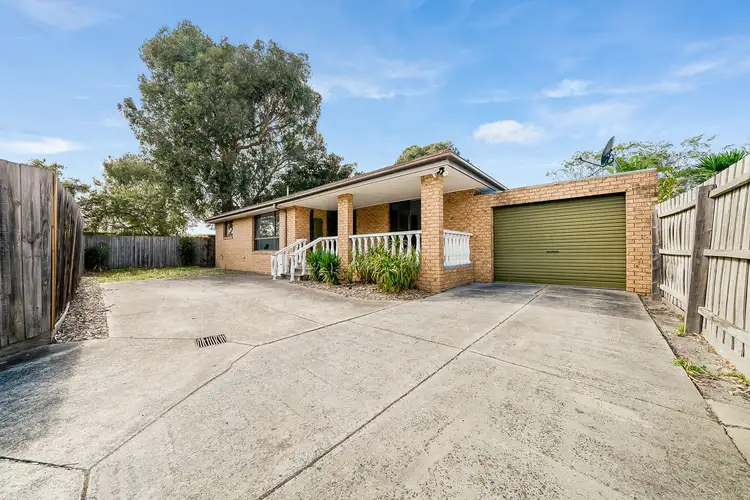 15B Ambrie Crescent