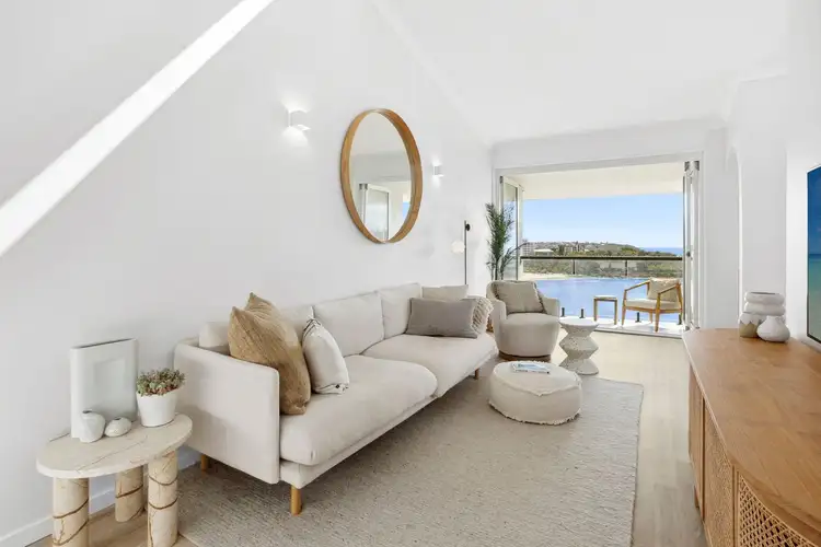 Second view of Homely apartment listing, 20/7 Queenscliff Road, Queenscliff NSW 2096