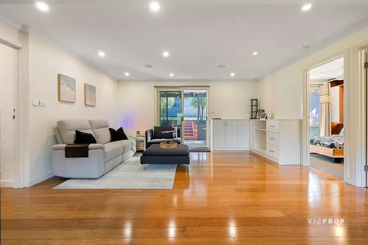 51 Parry Road, Eltham North VIC 3095