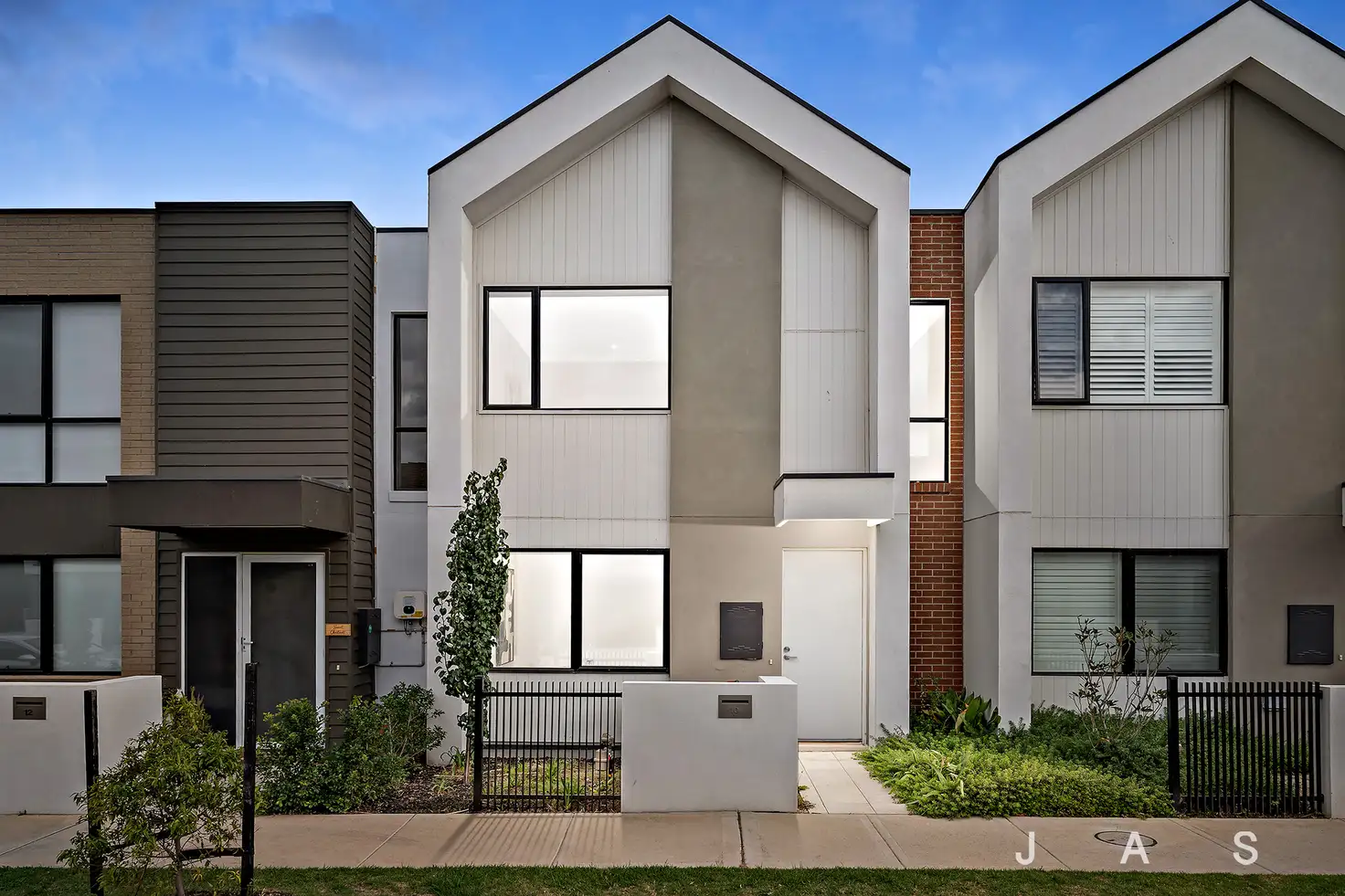 Main view of Homely townhouse listing, 10 Holzer Crescent, Braybrook VIC 3019