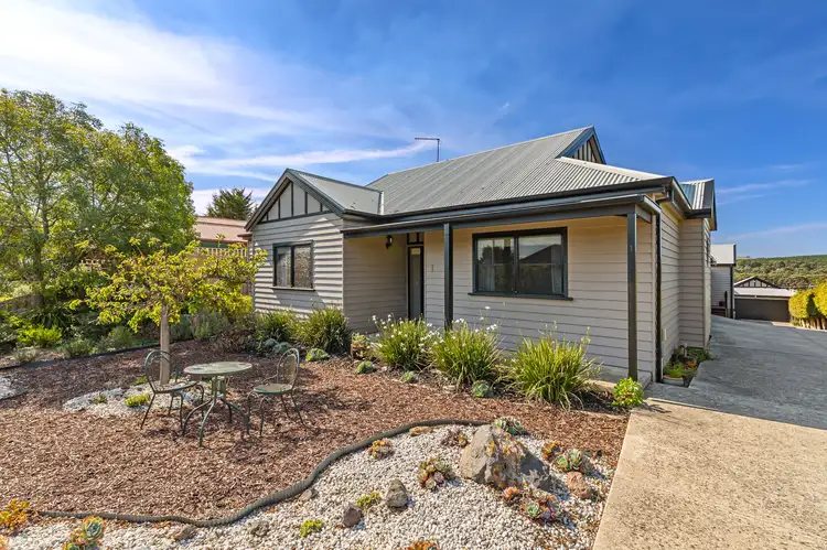 1/12 Bell Street, Creswick VIC 3363