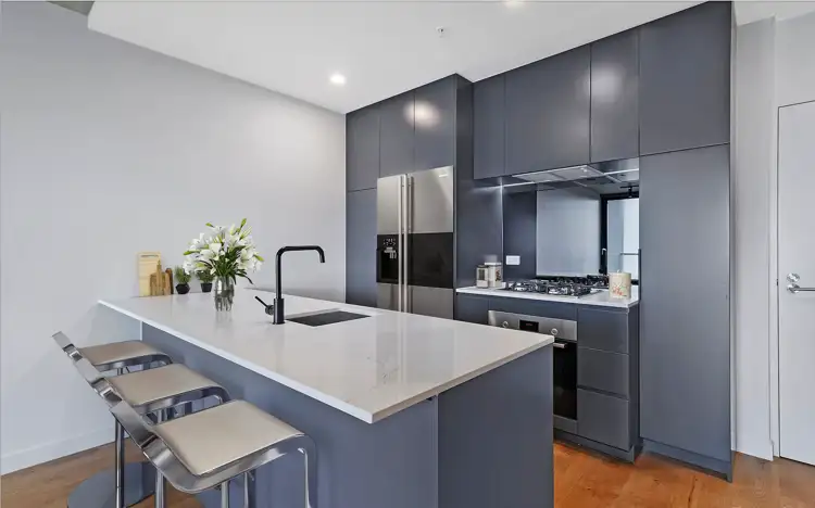 6 Joseph Road