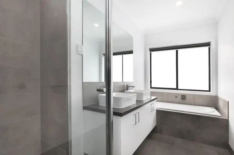 Fourth view of Homely house listing, 3 Runcorn Crescent, Strathtulloh VIC 3338