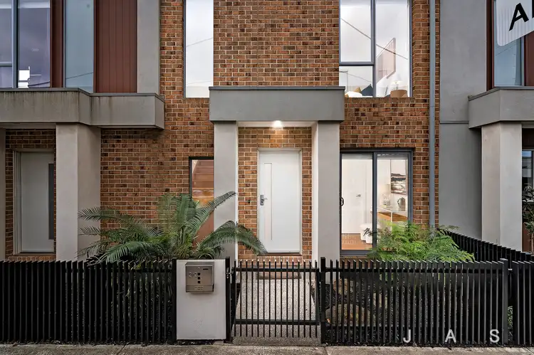 2/2 Kent Street, Yarraville VIC 3013