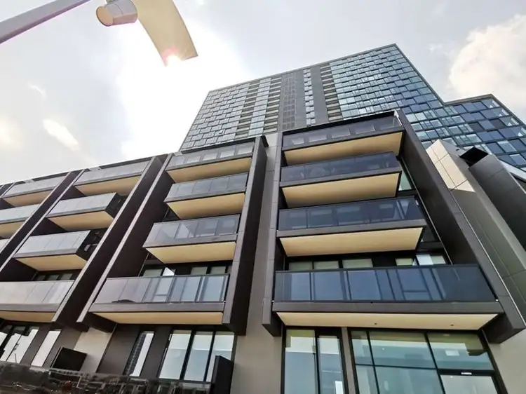 2201/915 Collins Street, Docklands VIC 3008
