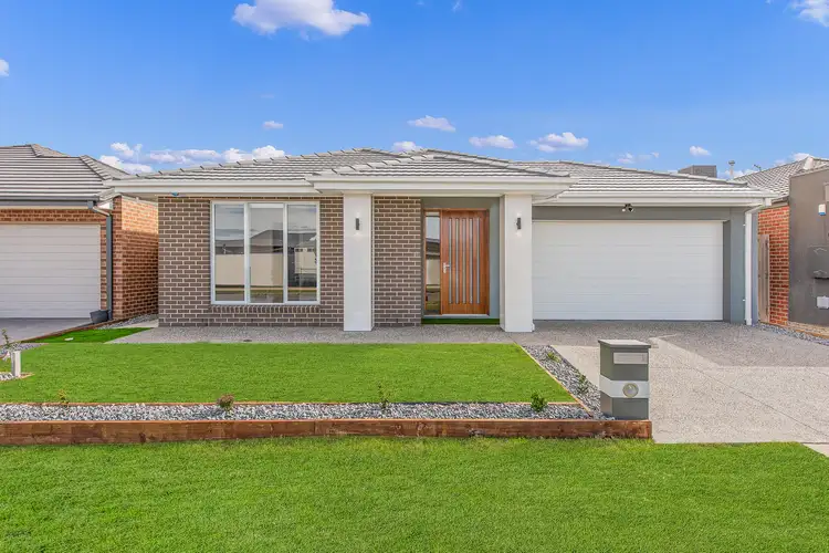 8 Mackinac Avenue, Wallan VIC 3756