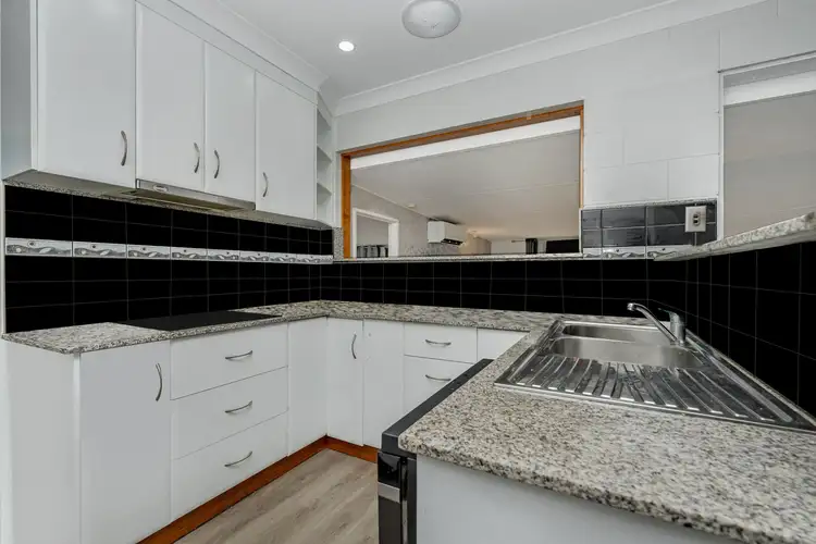 Fifth view of Homely house listing, 2 Mabel Court, Kelso QLD 4815