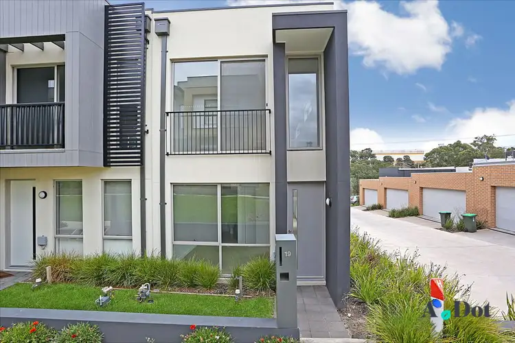 19 Cyan Walk, Coburg North VIC 3058