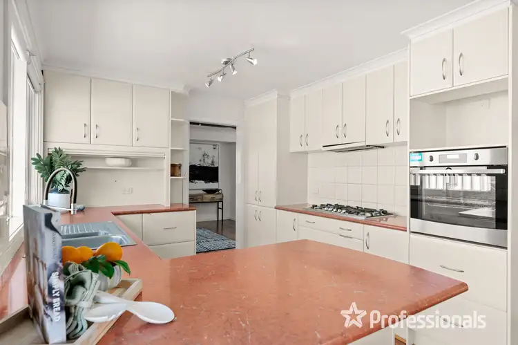 Sixth view of Homely house listing, 5 Barossa Avenue, Vermont South VIC 3133