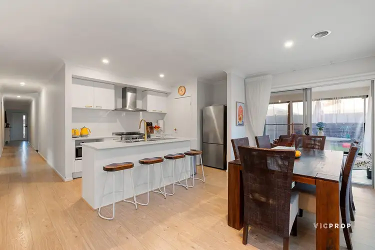 Fourth view of Homely house listing, 64 Karawarra Circuit, Cranbourne North VIC 3977