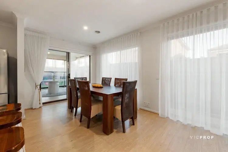 Fifth view of Homely house listing, 64 Karawarra Circuit, Cranbourne North VIC 3977