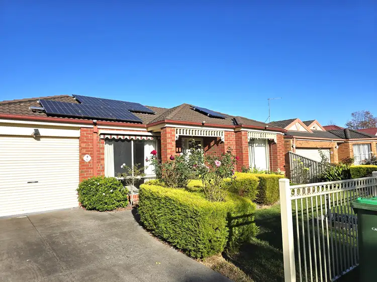 9 Creekbank Views, Pakenham VIC 3810