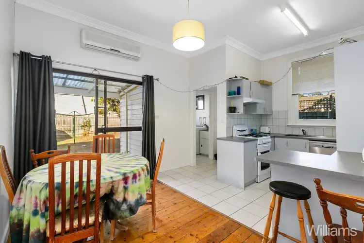 Fourth view of Homely house listing, 2 Effingham Road, Newport VIC 3015