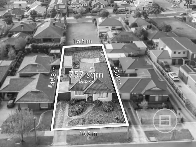 Main view of Homely house listing, 8 Roslyn Street, Strathmore VIC 3041