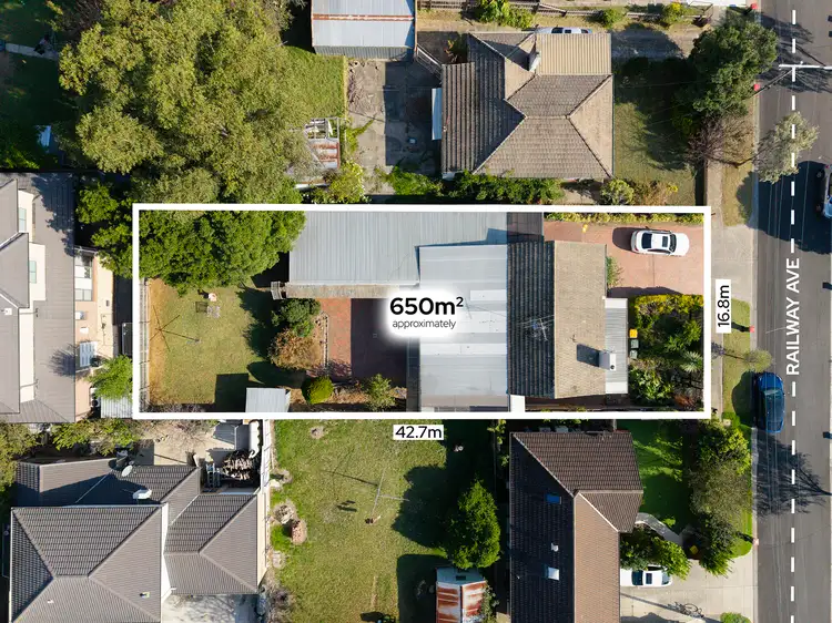 20 Railway Avenue, Ashwood VIC 3147