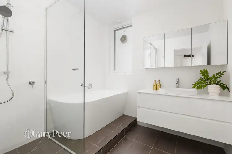 Fourth view of Homely apartment listing, 2/3A Hughenden Road, St Kilda East VIC 3183