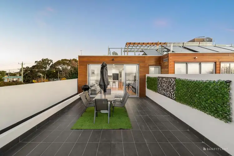 203/927 Doncaster Road, Doncaster East VIC 3109