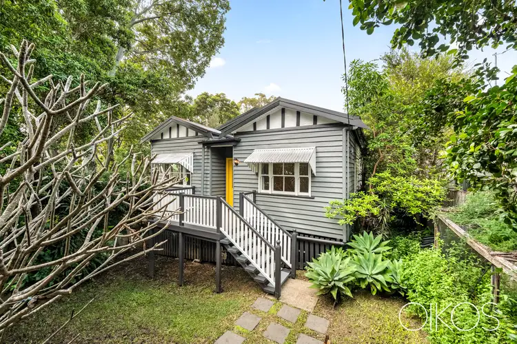 6 Morgan Terrace, Bardon QLD 4065