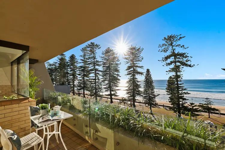 49-52 North Steyne