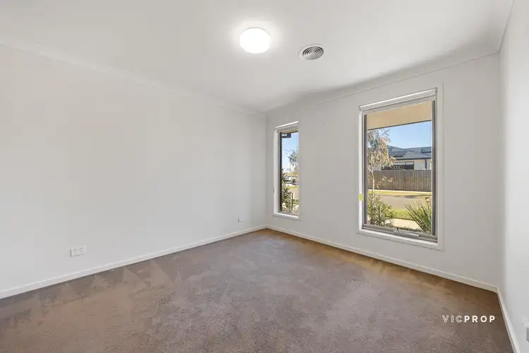 Third view of Homely house listing, 7 Palmdale Crescent, Mambourin VIC 3024