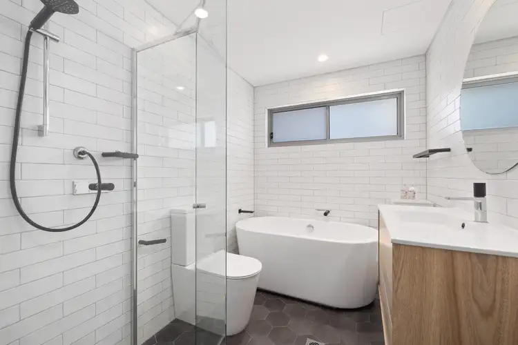 Fifth view of Homely apartment listing, 8/29 Dalley Street, Queenscliff NSW 2096