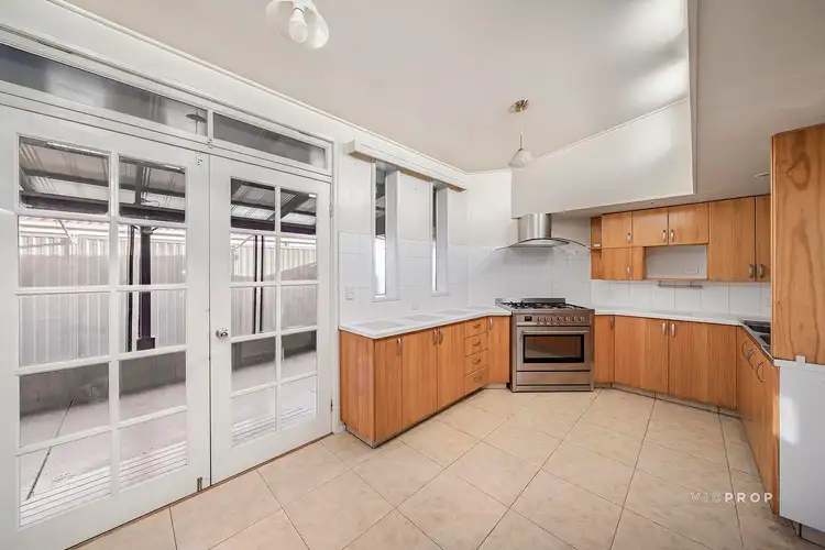 Fourth view of Homely house listing, 18 Yolanta Court, Seabrook VIC 3028