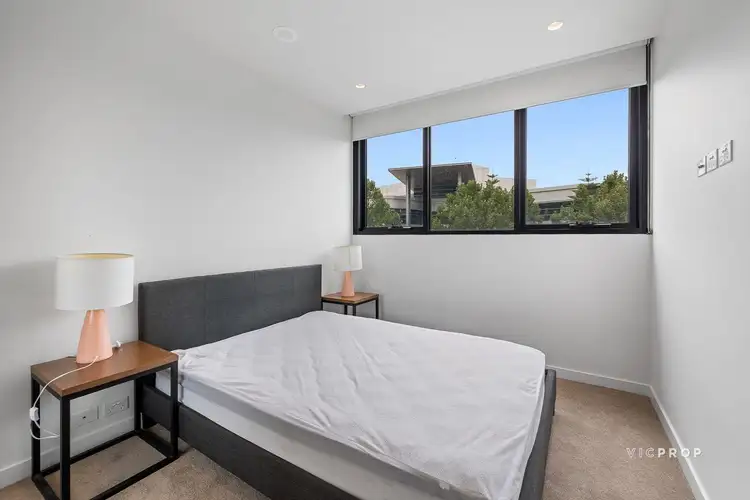 Sixth view of Homely apartment listing, 323/4 Acacia Place, Abbotsford VIC 3067