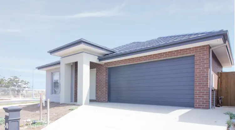 30 Cranberry Crescent, Manor Lakes VIC 3024