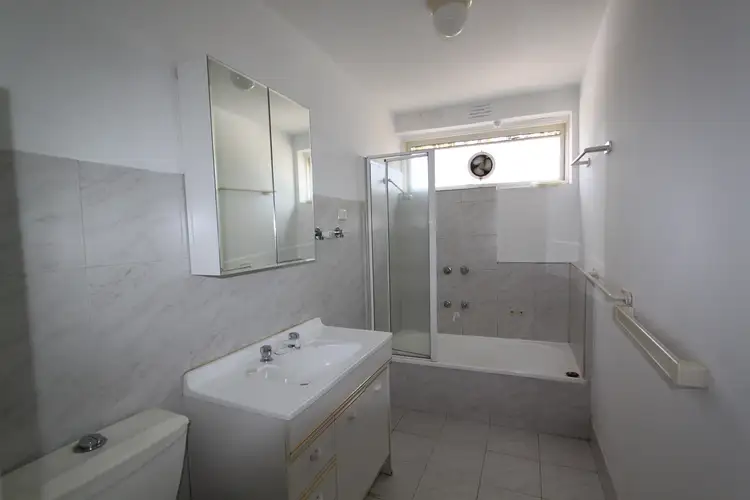 Fourth view of Homely apartment listing, 9/9 Wilton Grove, Elwood VIC 3184