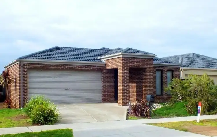 26 Field Street, Manor Lakes VIC 3024