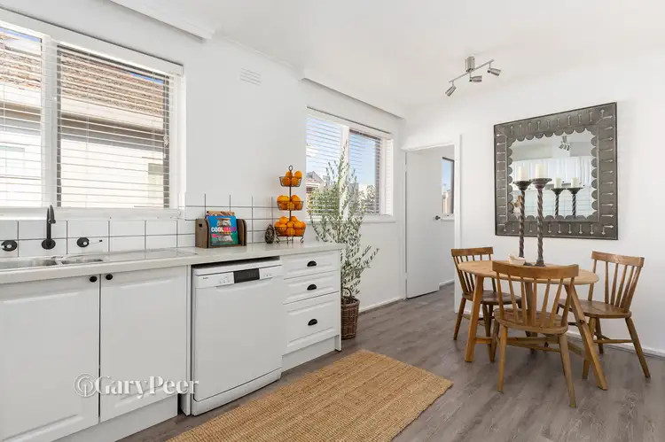 Sixth view of Homely apartment listing, 2/74 Hawthorn Road, Caulfield North VIC 3161