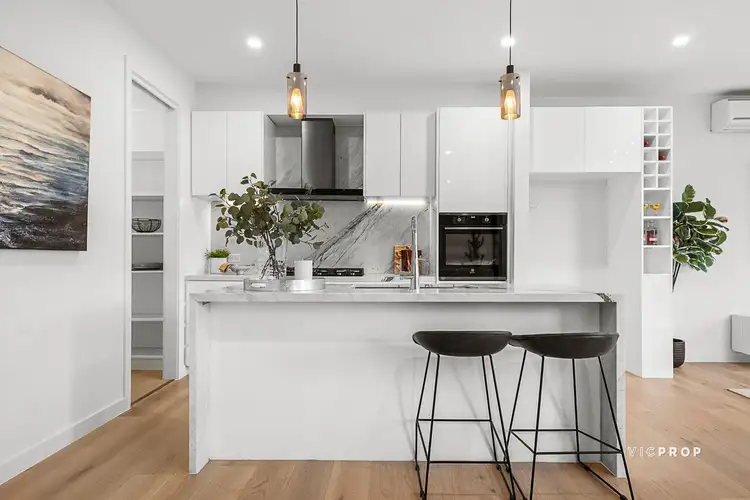 3/48 Greendale Road, Doncaster East VIC 3109