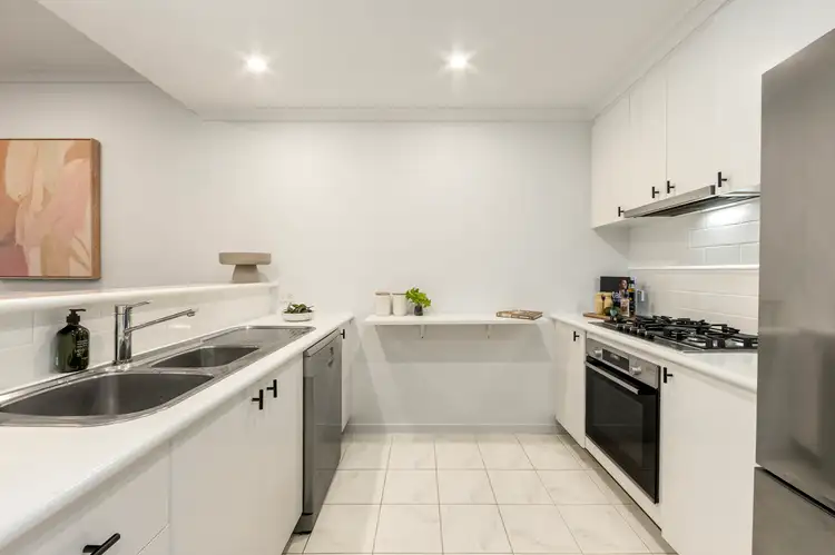 Sixth view of Homely apartment listing, 9/63 High Street, Prahran VIC 3181